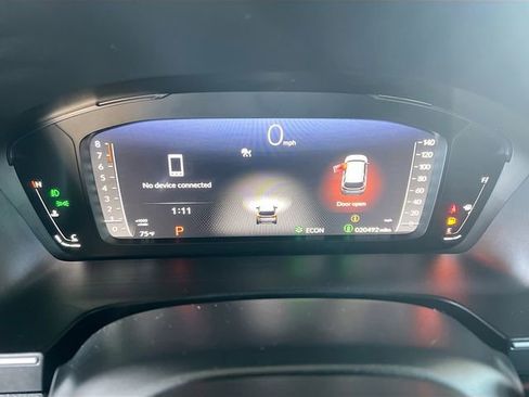 Used 2025 Honda Pilot Black Edition image 15