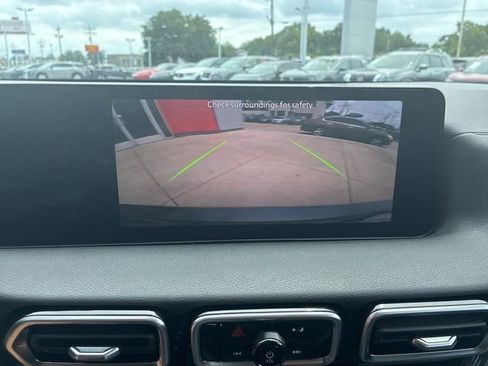 Used 2026 Nissan Sentra SV w/ Floor Mat Package FWD image 26