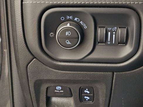 Used 2019 RAM 1500 Limited AWD/4WD image 26