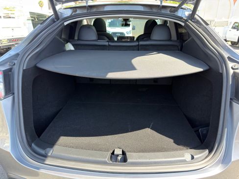 Used 2024 Tesla Model Y Performance image 15
