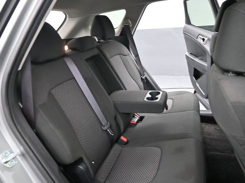 Used 2024 Kia Sportage LX image 25