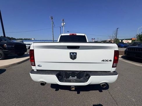 Used 2016 RAM 1500 Express AWD/4WD image 7