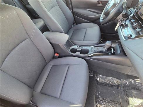 Used 2024 Toyota Corolla LE FWD image 19