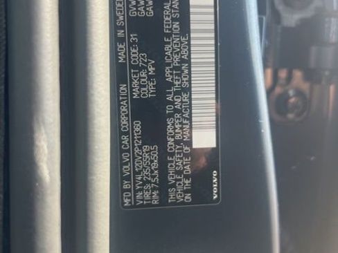 Used 2023 Volvo XC60 B5 Core w/ Climate Package image 9