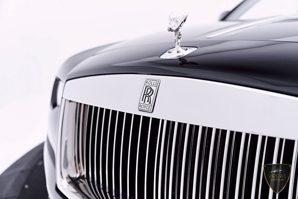Used 2019 Rolls-Royce Dawn RWD image 27