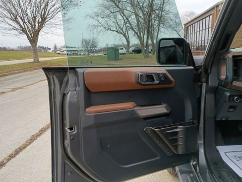Used 2023 Ford Bronco Outer Banks image 16