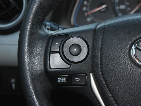 Used 2014 Toyota RAV4 Limited image 25