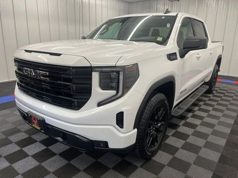 Used 2024 GMC Sierra 1500 Elevation AWD/4WD image 7