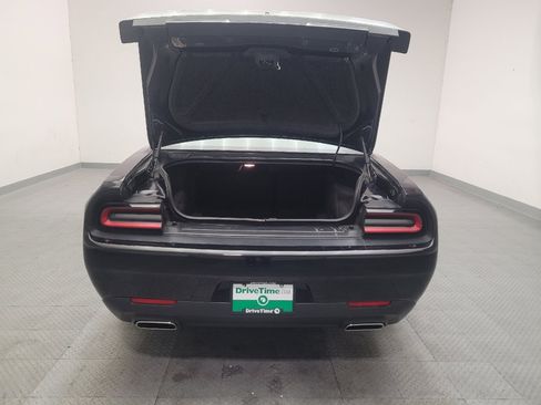 Used 2020 Dodge Challenger SXT RWD image 29
