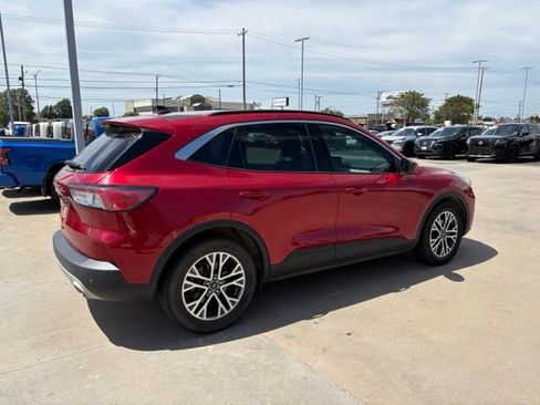 Used 2021 Ford Escape SEL w/ Technology Package FWD image 3