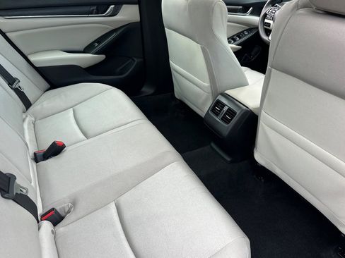 Used 2019 Honda Accord EX image 30
