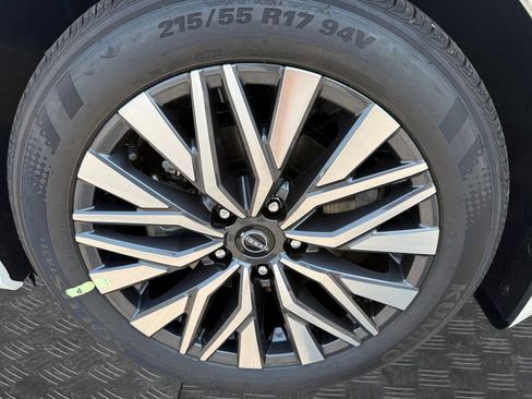 New 2026 Nissan Altima 2.5 SV FWD image 22