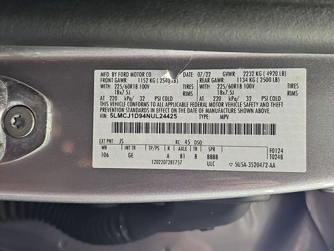 Used 2022 Lincoln Corsair Standard w/ Equipment Group 101A image 36