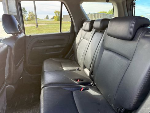Used 2005 Honda CR-V EX image 16