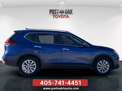 Used 2018 Nissan Rogue SV FWD image 6
