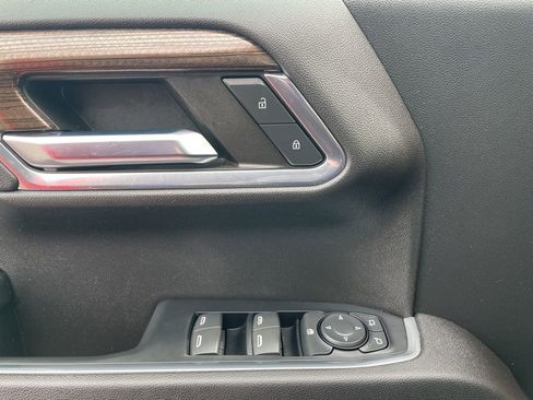 Used 2023 Chevrolet Silverado 1500 LT AWD/4WD image 28