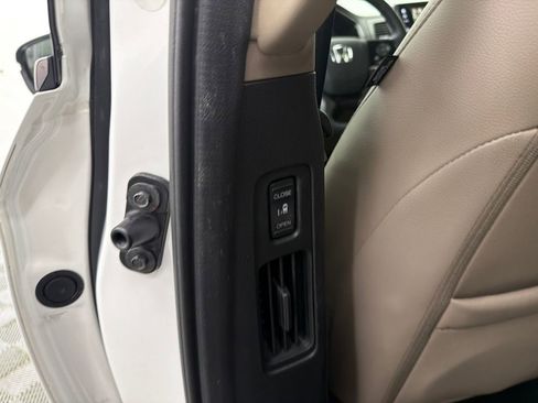 Used 2020 Honda Odyssey Elite image 24
