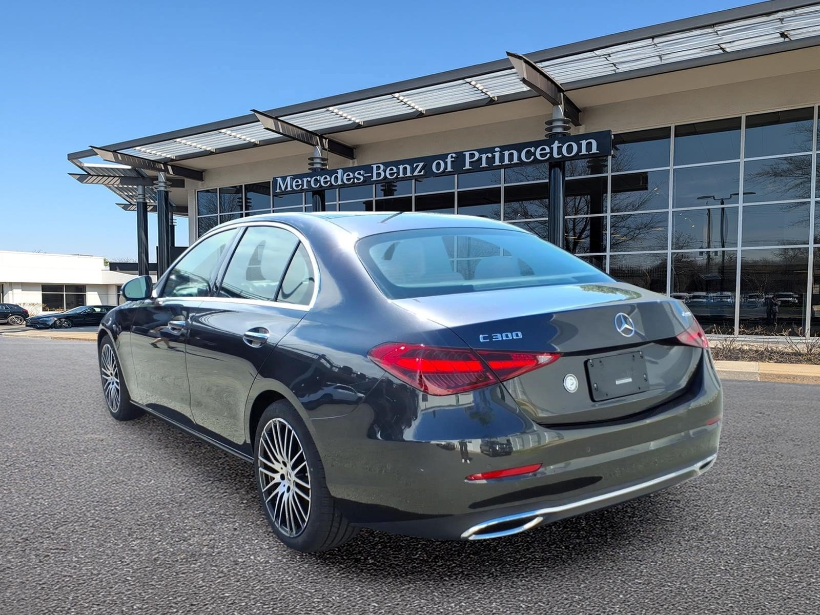 Certified 2023 Mercedes-Benz C 300 4MATIC Sedan image 5