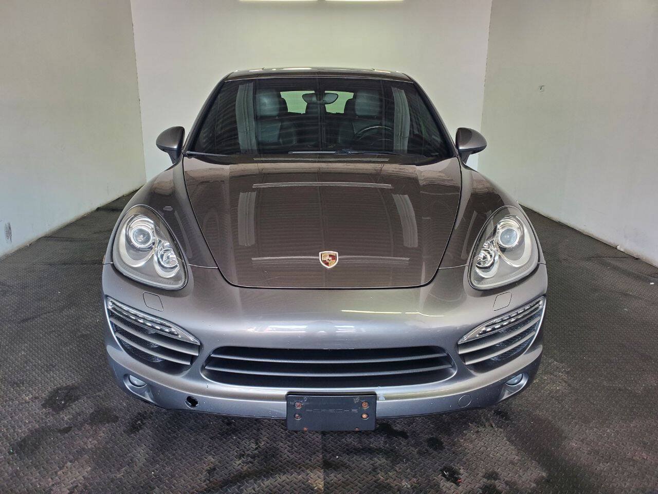 Used 2012 Porsche Cayenne AWD/4WD image 2