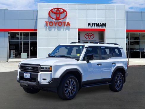 Used 2026 Toyota Land Cruiser w/ Premium Package AWD/4WD image 8