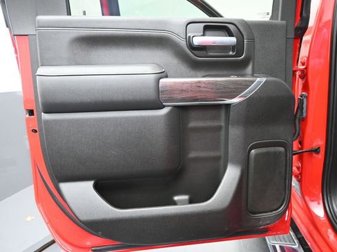 Used 2022 Chevrolet Silverado 2500 LTZ w/ LTZ Plus Package image 14