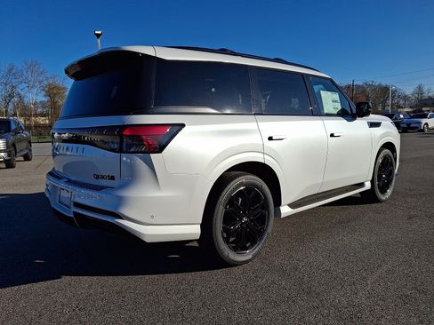 New 2026 INFINITI QX80 4WD image 4