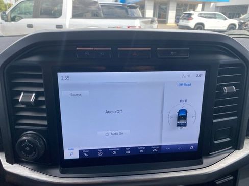 Used 2021 Ford F150 Lariat w/ Equipment Group 502A High image 22