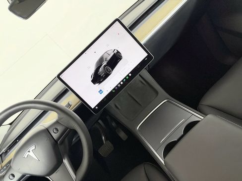 Used 2023 Tesla Model Y Long Range AWD/4WD image 56