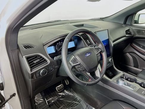 Used 2022 Ford Edge ST-Line w/ Class II Trailer Tow Package image 8