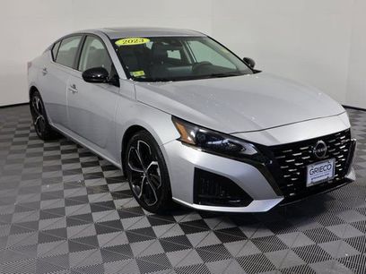 Used 2023 Nissan Altima 2.5 SR w/ SR Premium Package