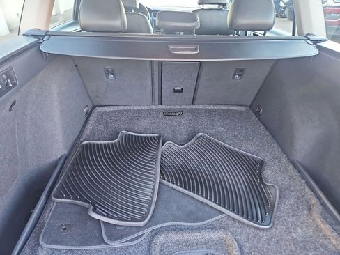 Used 2019 Volkswagen Golf Alltrack S image 22