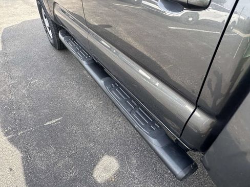 Used 2022 Toyota Tacoma SR AWD/4WD image 10