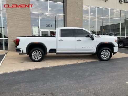 Used 2023 GMC Sierra 2500 Denali w/ Denali Ultimate Package image 4