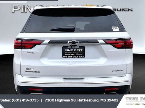Used 2023 Chevrolet Traverse Premier image 4