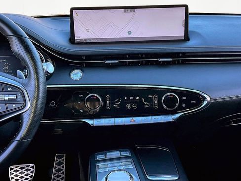 Used 2023 Genesis GV70 3.5T Sport w/ Sport Advanced Package image 10