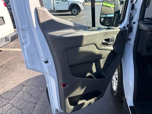 Used 2023 Ford Transit 350 XLT RWD image 20