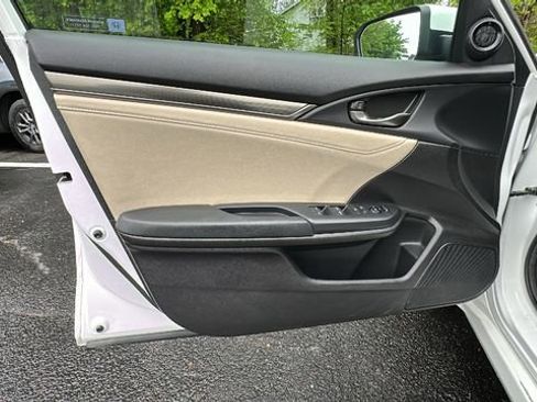 Used 2017 Honda Civic EX-L image 27