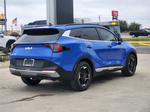 Certified 2026 Kia Sportage EX w/ EX Panorama Roof Package image 4