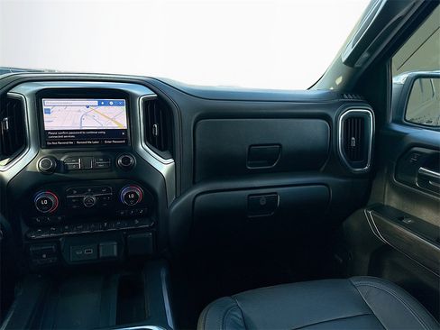 Used 2019 Chevrolet Silverado 1500 LTZ image 25