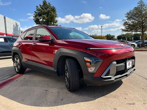 Used 2025 Hyundai Kona SEL image 5