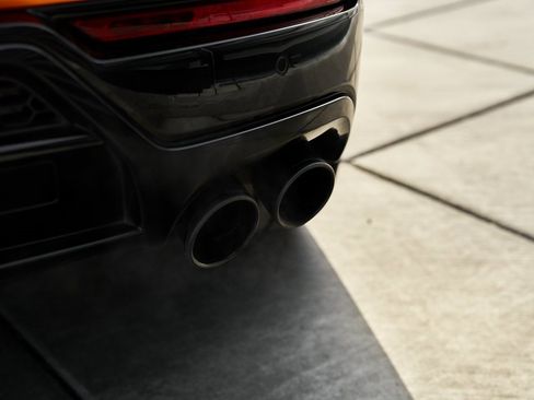 Used 2022 Lamborghini Urus image 12