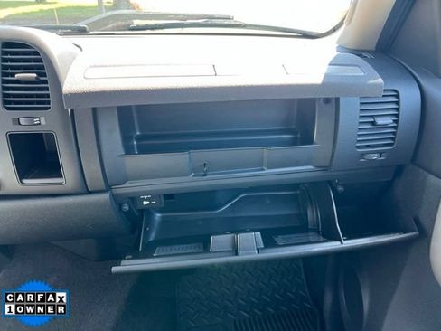 Used 2009 Chevrolet Silverado 2500 LT w/ Exterior Plus Package AWD/4WD image 26