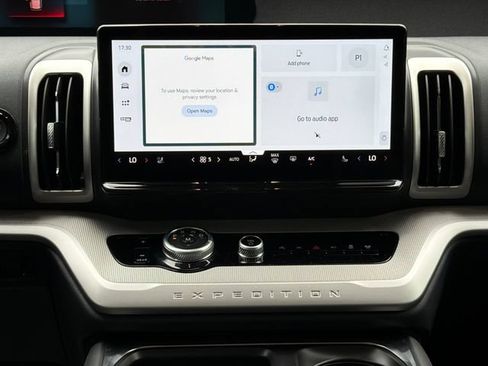 New 2026 Ford Expedition Active RWD image 11