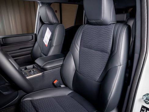 Used 2026 Toyota Land Cruiser image 4