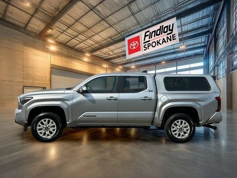 Certified 2024 Toyota Tacoma SR5 AWD/4WD image 3