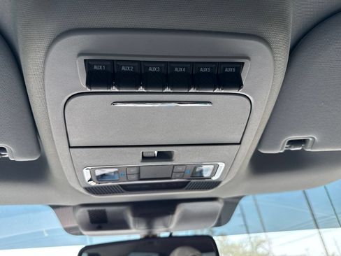 Used 2025 Ford F250 Lariat w/ Lariat Ultimate Package AWD/4WD image 18