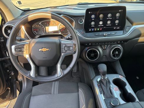 Used 2025 Chevrolet Blazer LT image 45