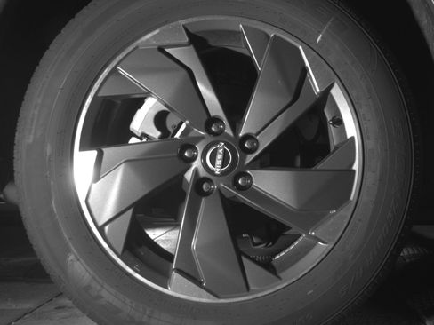 Used 2025 Nissan Rogue SV image 15