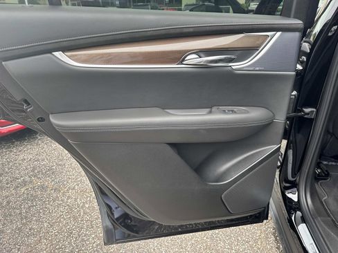 New 2025 Cadillac XT6 Sport w/ Platinum Package image 28