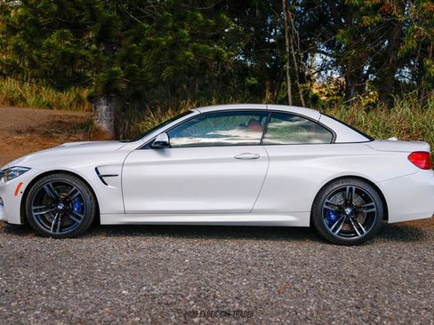 Used 2015 BMW M4 Convertible image 21